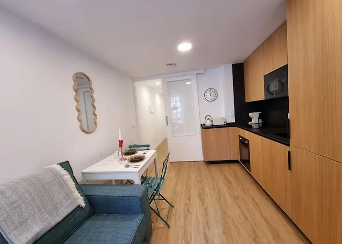 Apartment Vibescoruna- O65-3